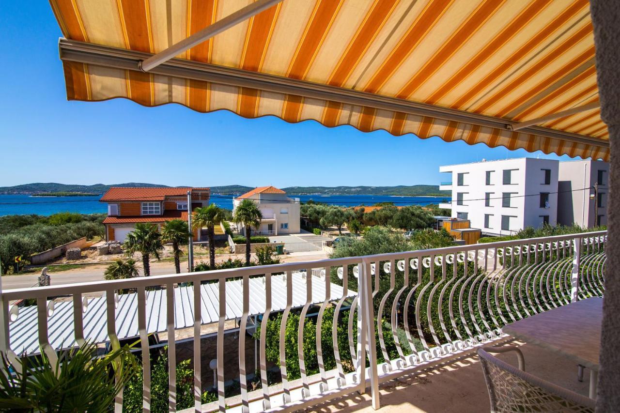 Pansion Adria Hotel Sveti Filip i Jakov Exterior photo